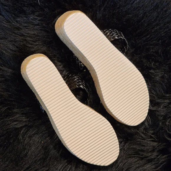 NEW Black Classic Wedge Slipon Sandals Women's Size 6.5 (37) - Picture 5 of 12